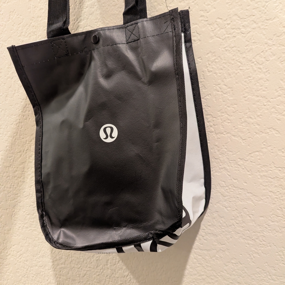 Lululemon Reusable Bag